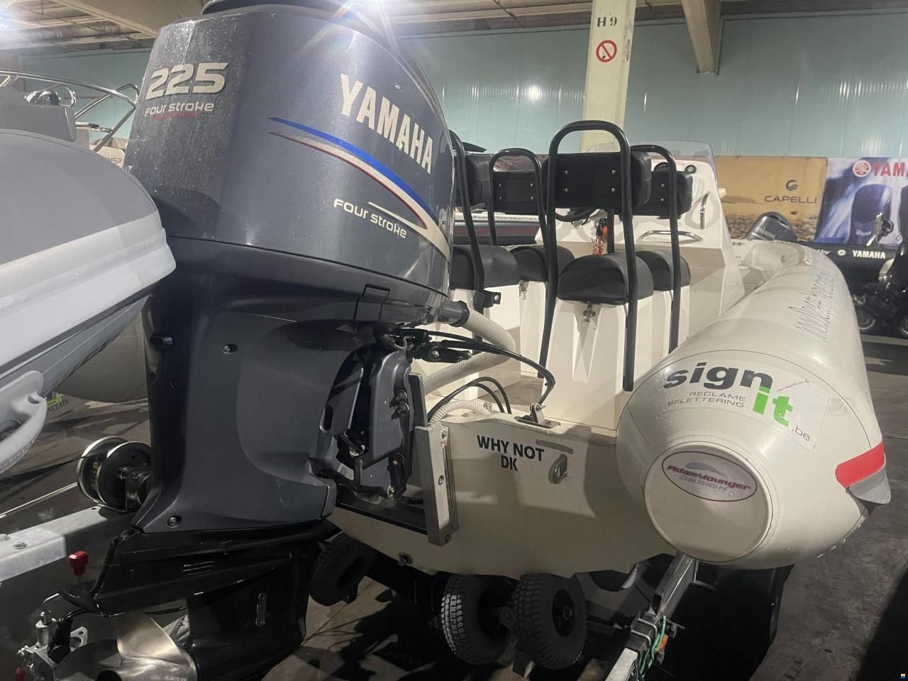 Technohull Seadrug 688