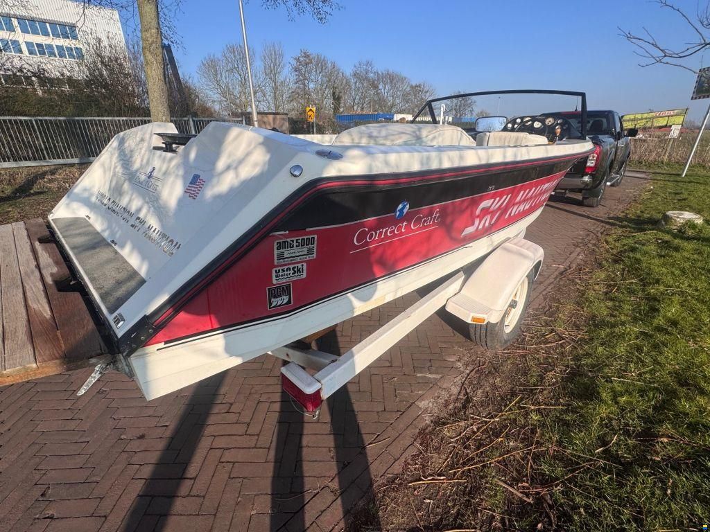 Ski Nautique Correct Craft