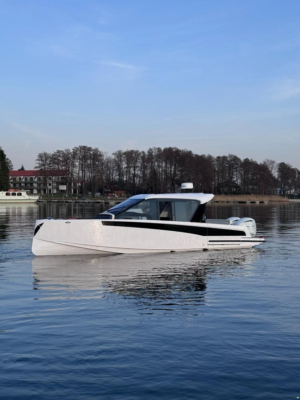 Virtue V10 Cabin