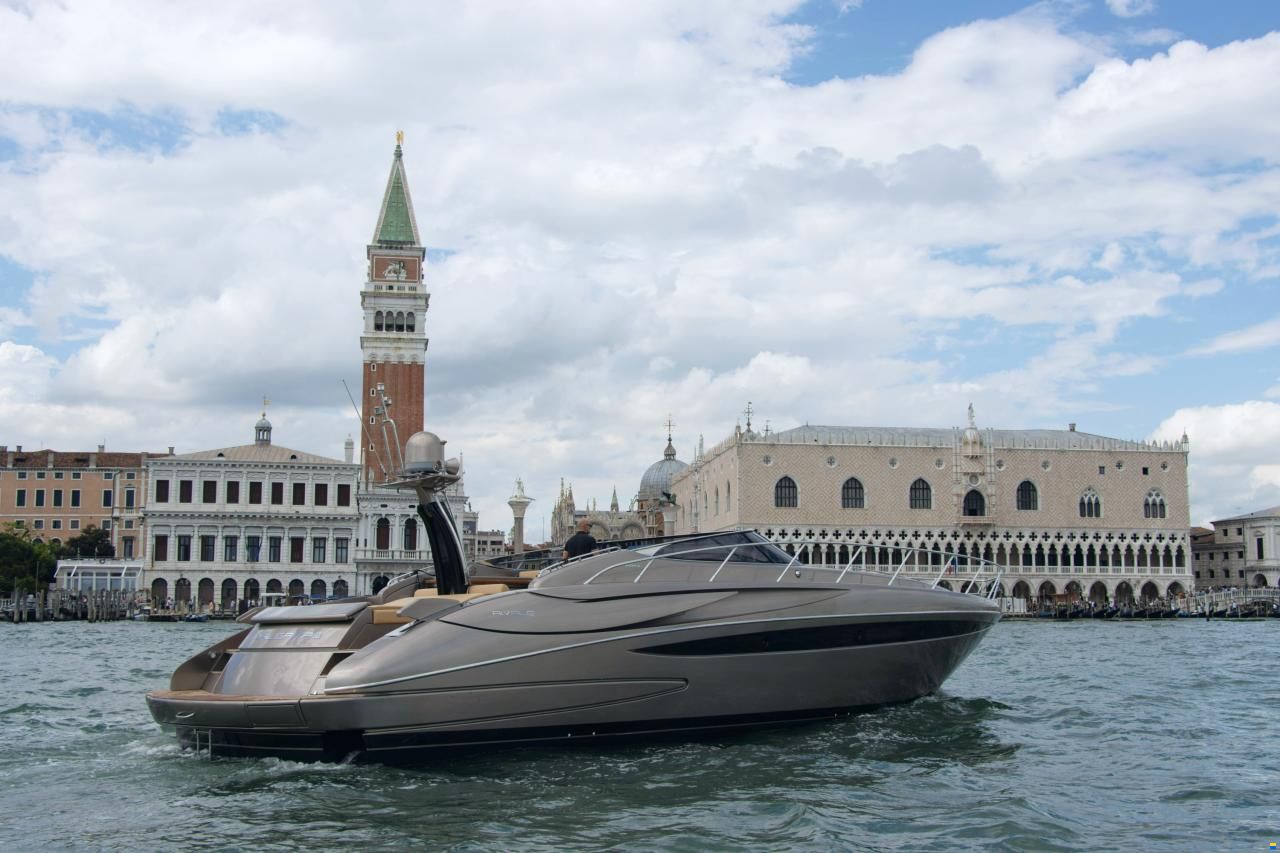 Riva Rivale 52