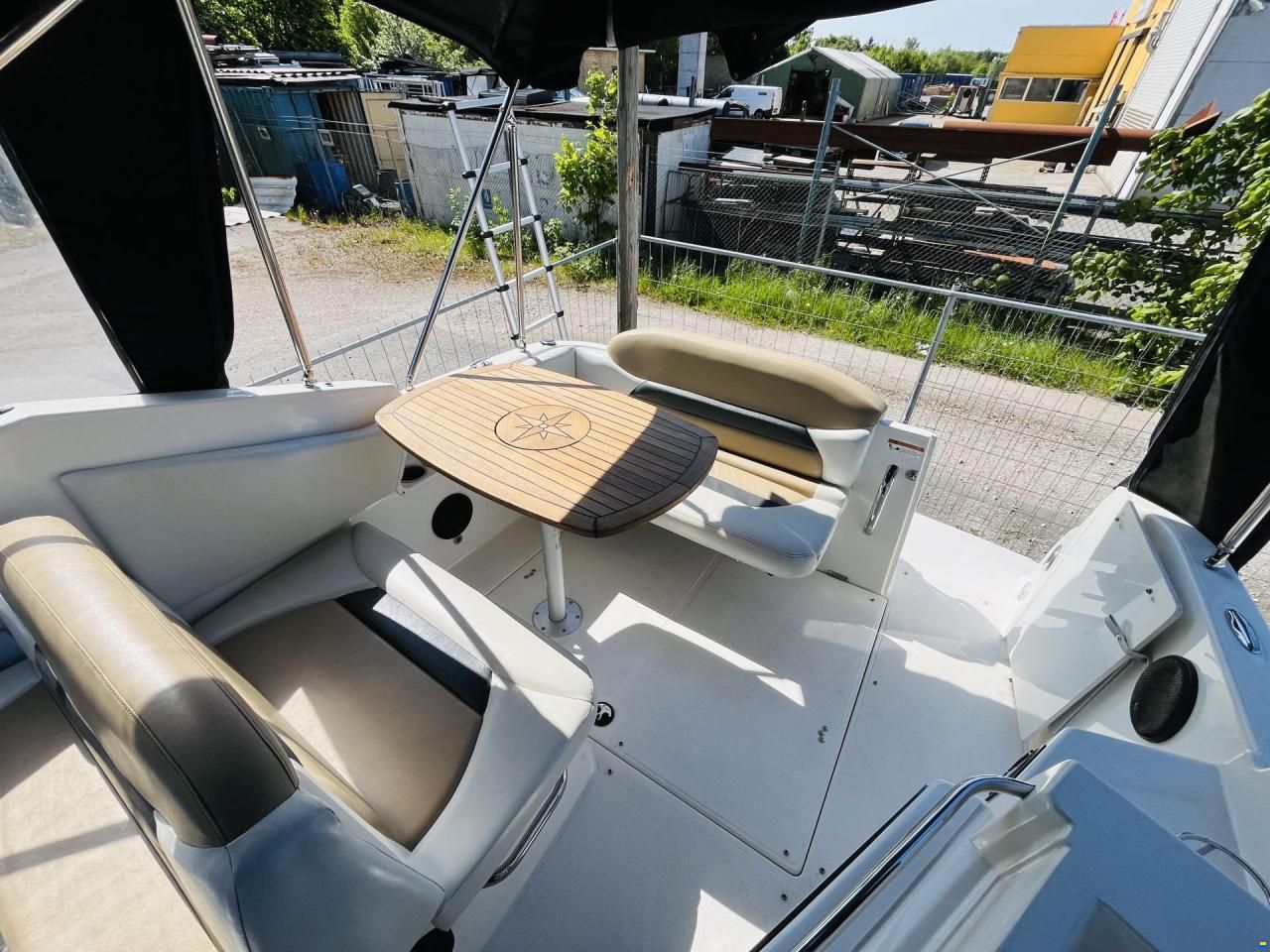 Larson Cabrio 777