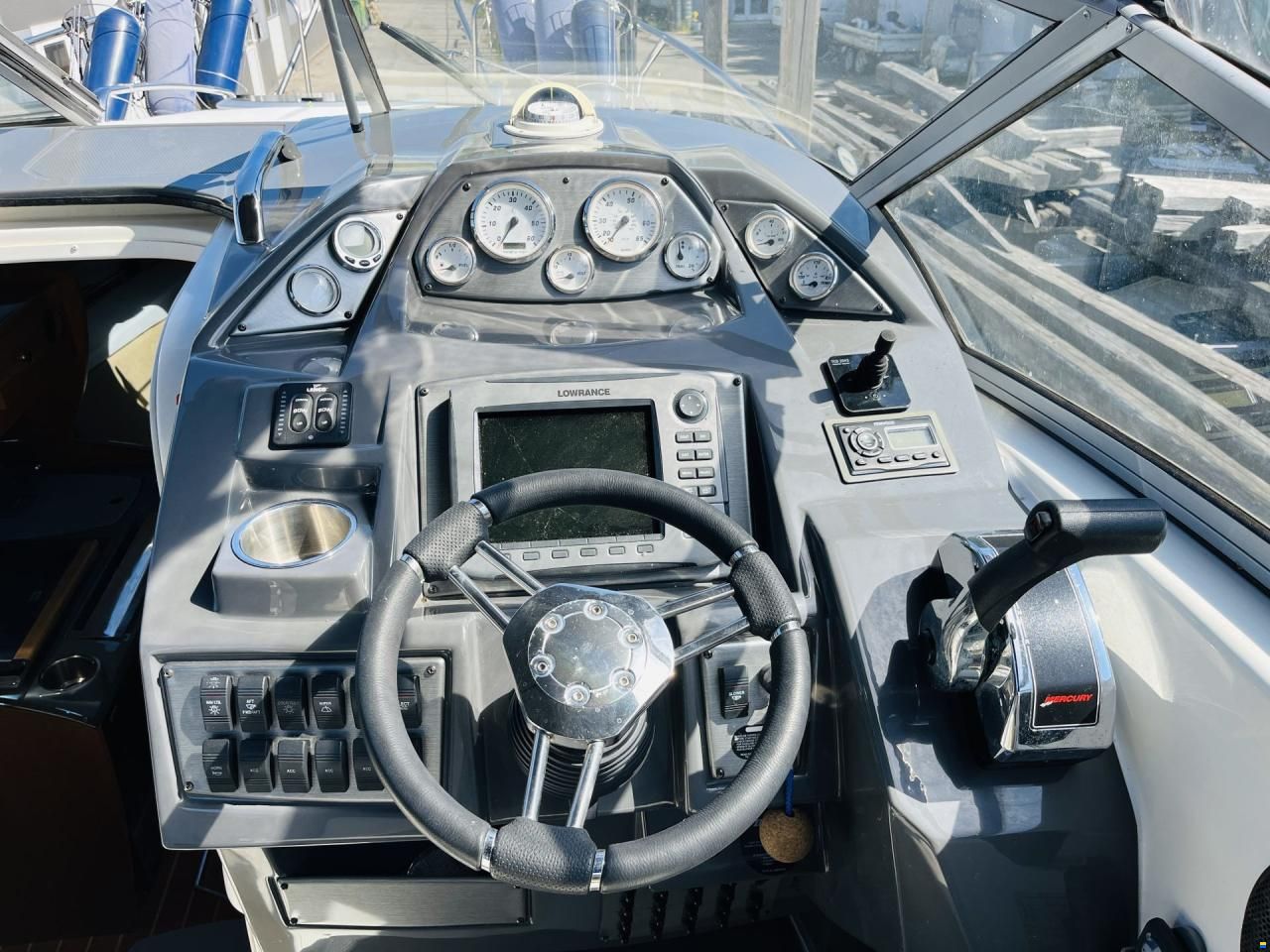 Larson Cabrio 777