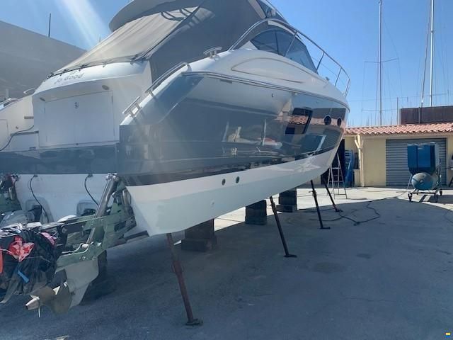 Princess V39 Cruiser