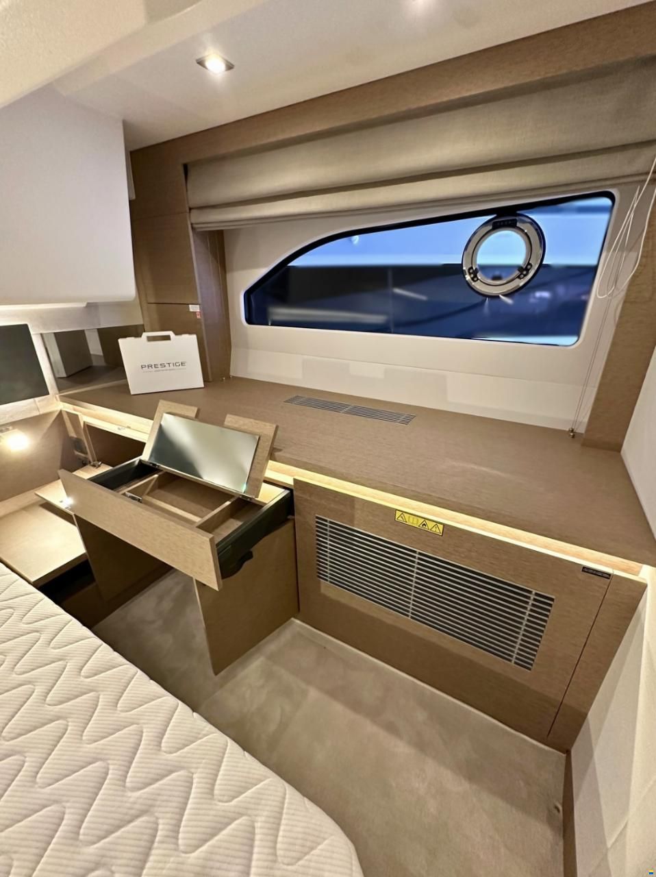 Prestige 420 Fly