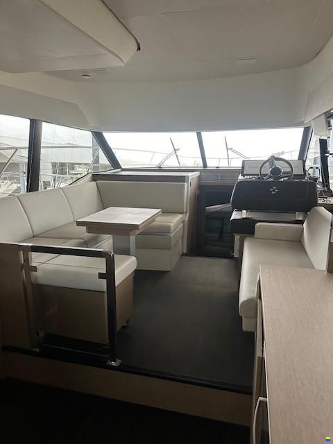 Prestige 420 Fly