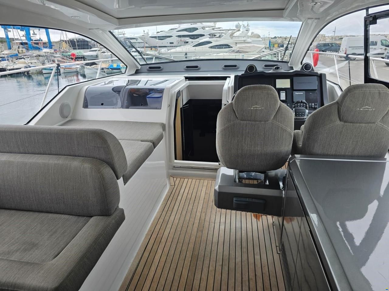 Azimut Atlantis S1