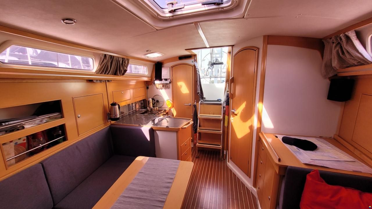 Hanse 342