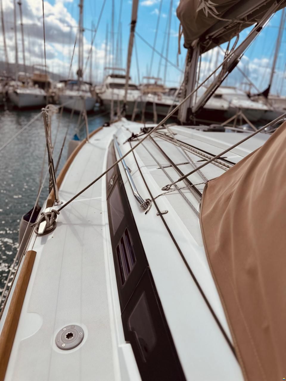 Jeanneau 349