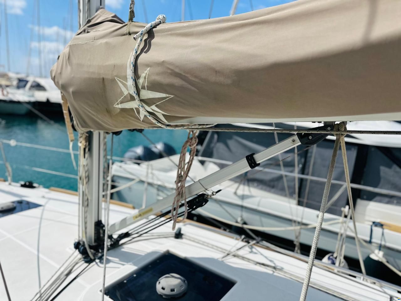 Jeanneau 349