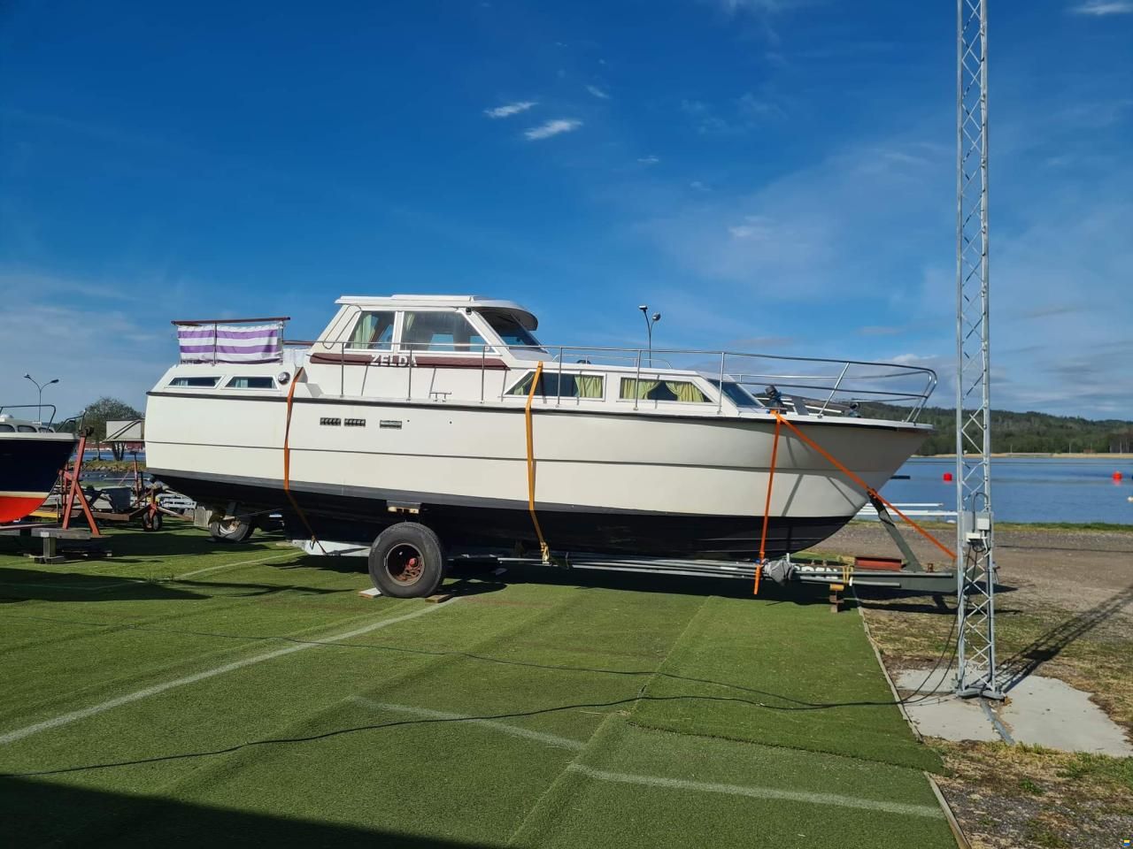 Becker Marine 39