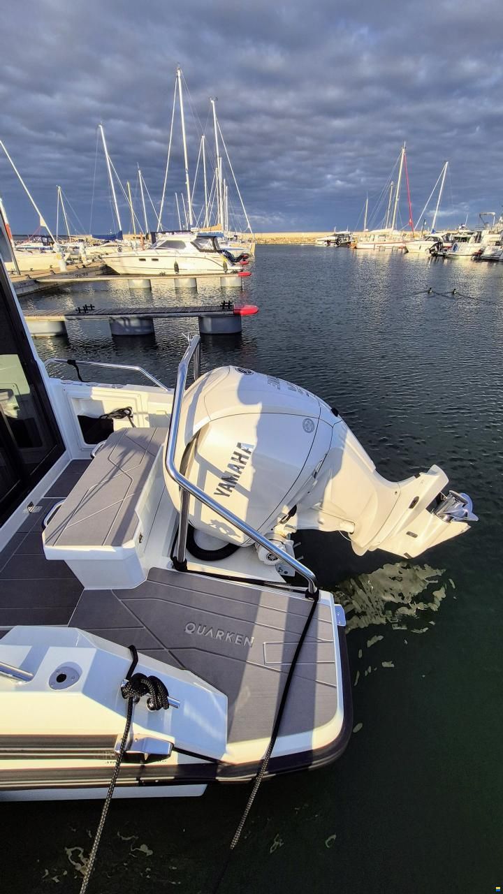 Quarken 27 Cabin