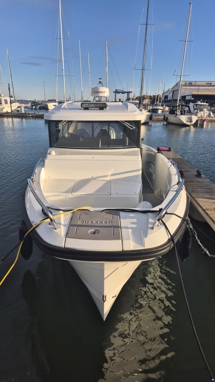 Quarken 27 Cabin