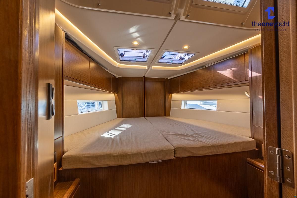 Bavaria C45 Style