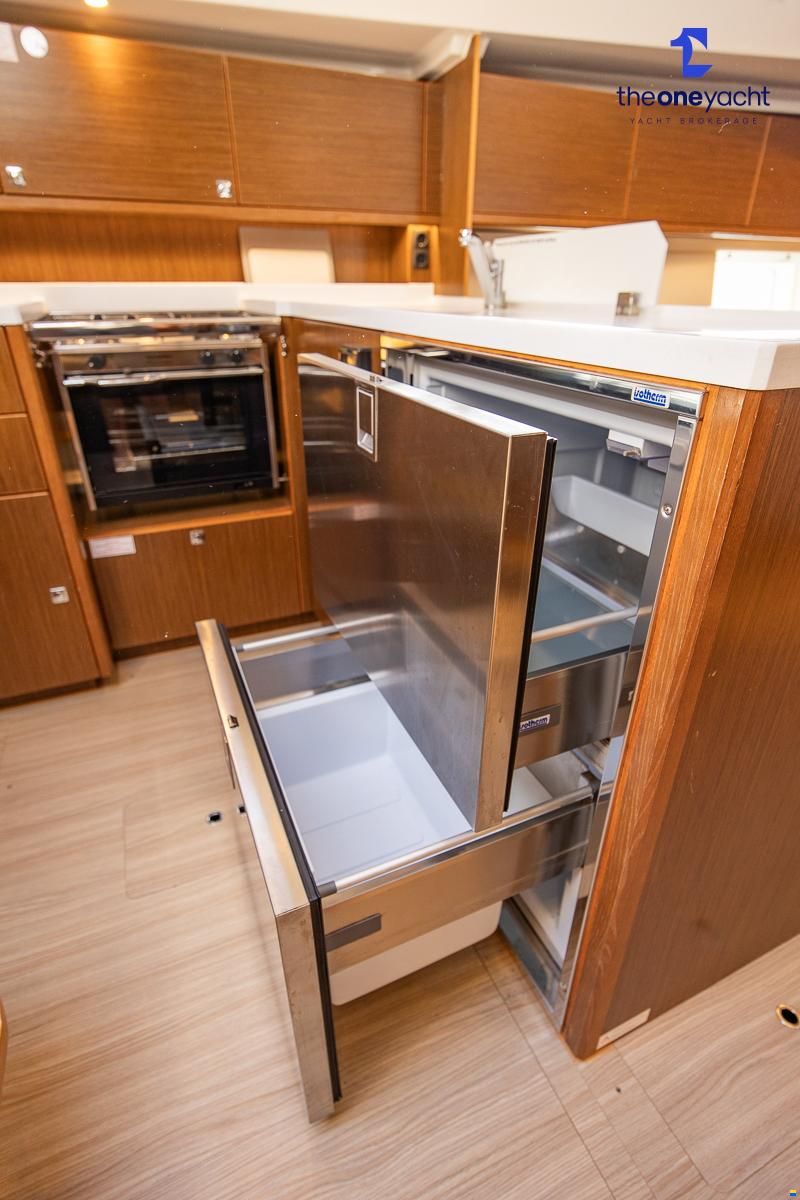 Bavaria C45 Style