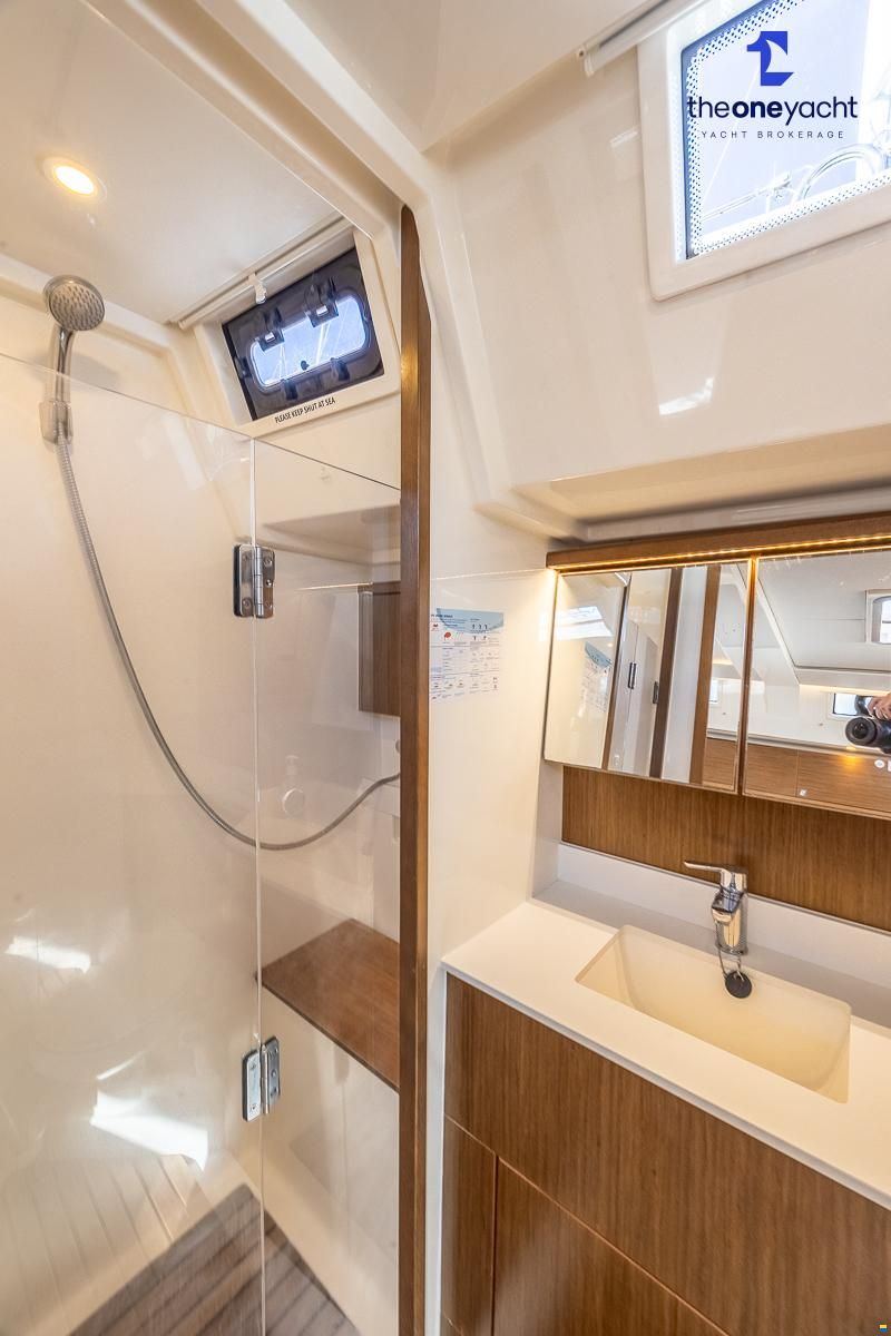 Bavaria C45 Style