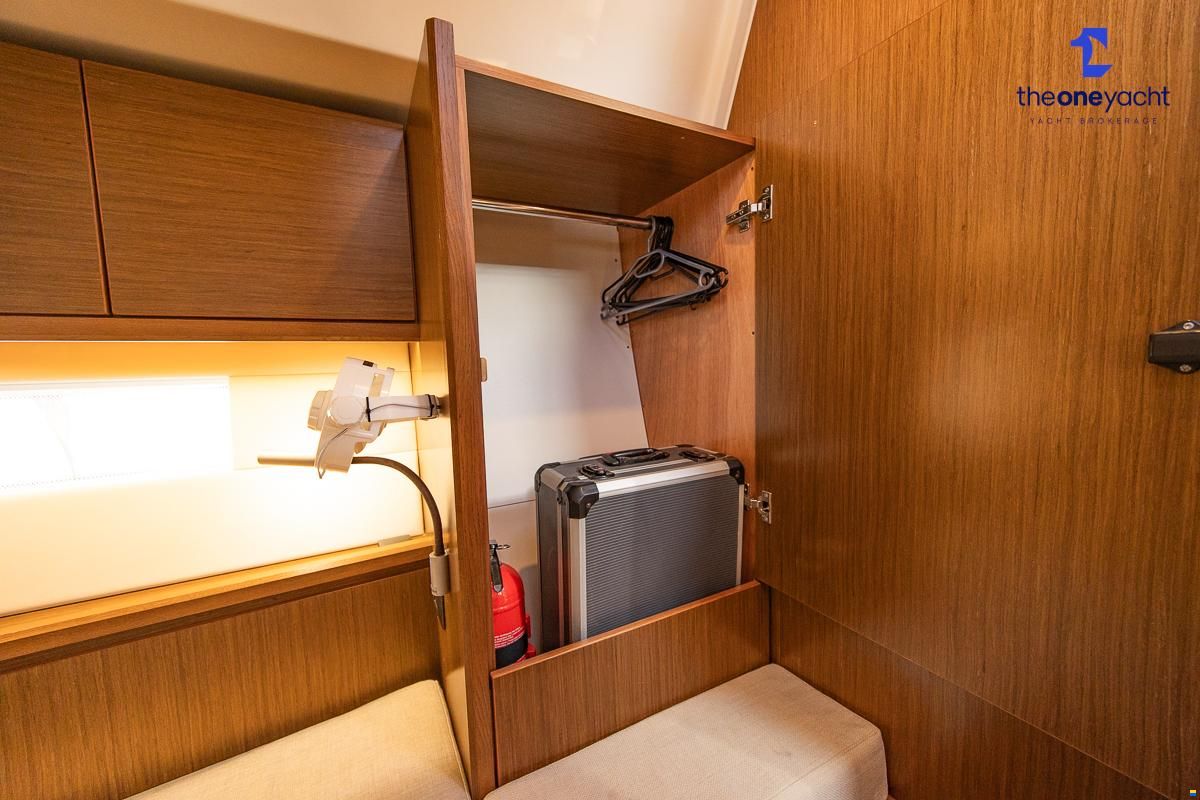 Bavaria C45 Style
