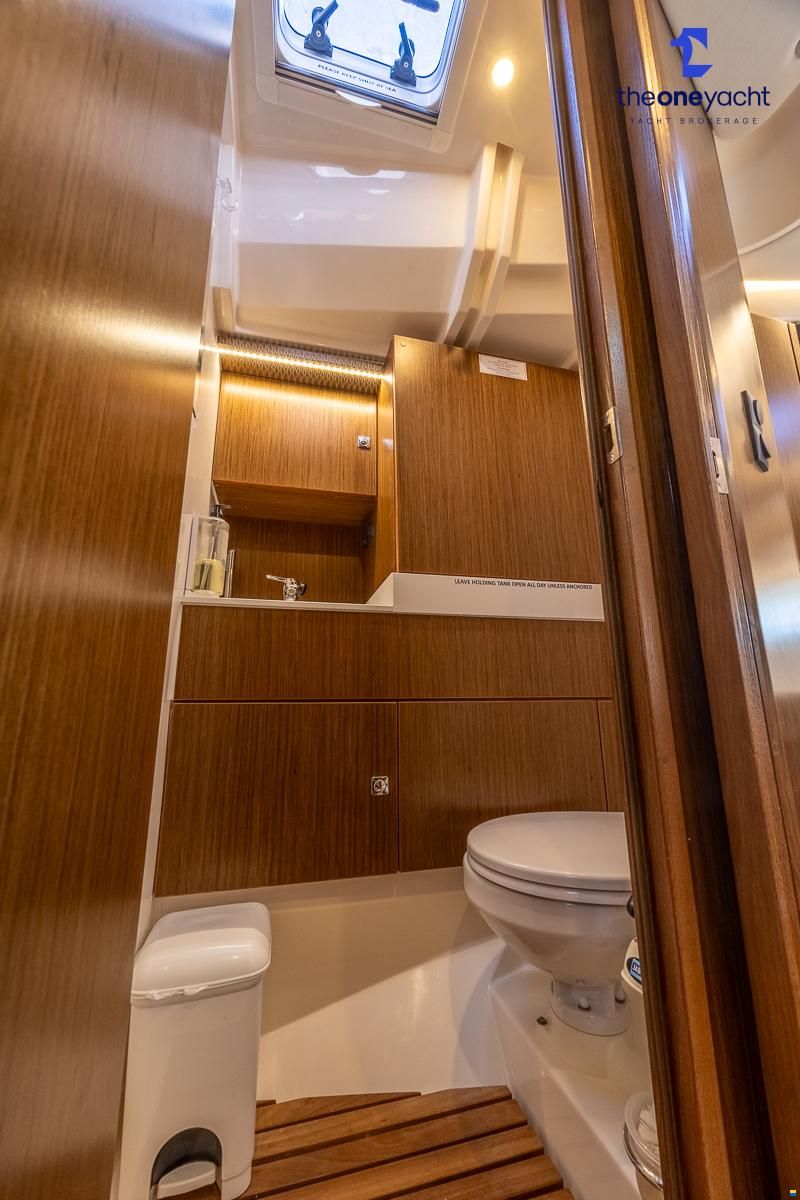Bavaria C45 Style