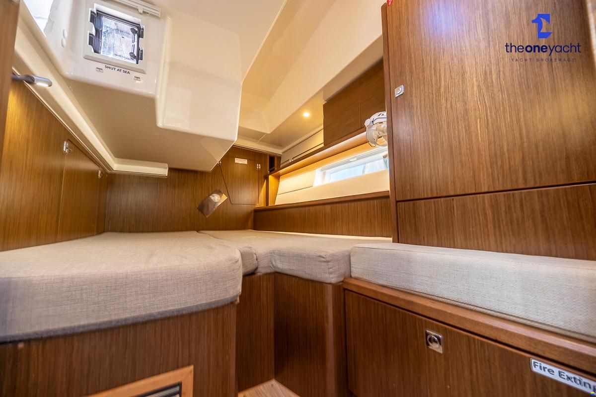 Bavaria C45 Style