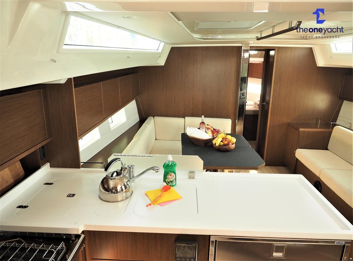 Bavaria C45 Style