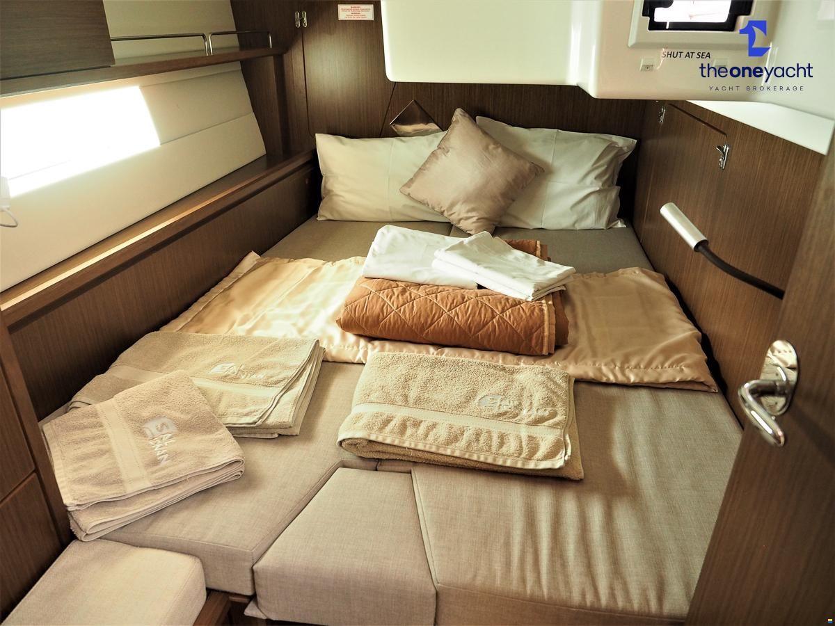 Bavaria C45 Style