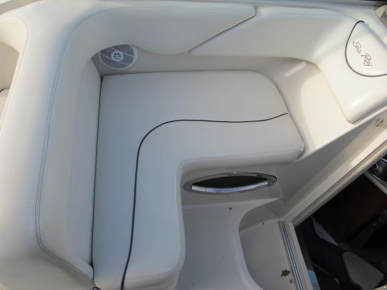 Sea Ray 240 Sundancer