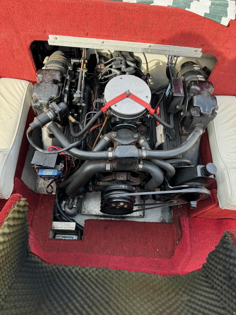 Sea Ray Seville 20 Cuddy