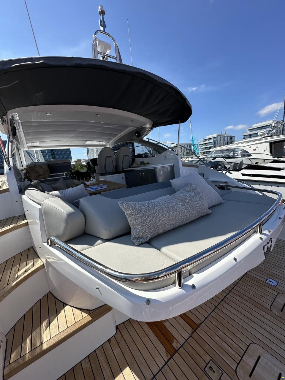 Princess V40