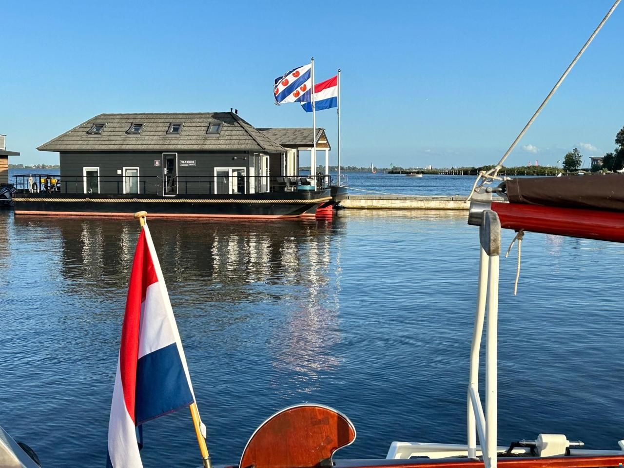 Prins Homeship 1350