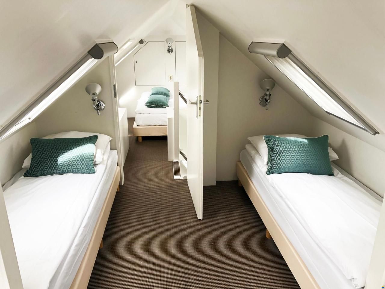 Prins Homeship 1350