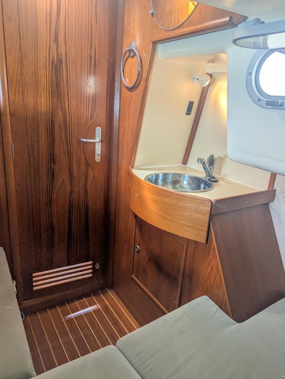 Jeanneau Sun Odyssey 42