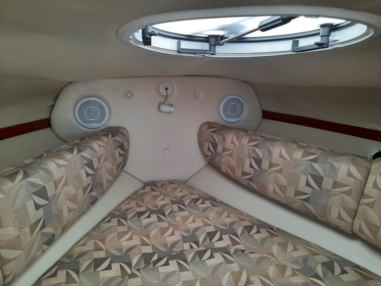 Four Winns S215