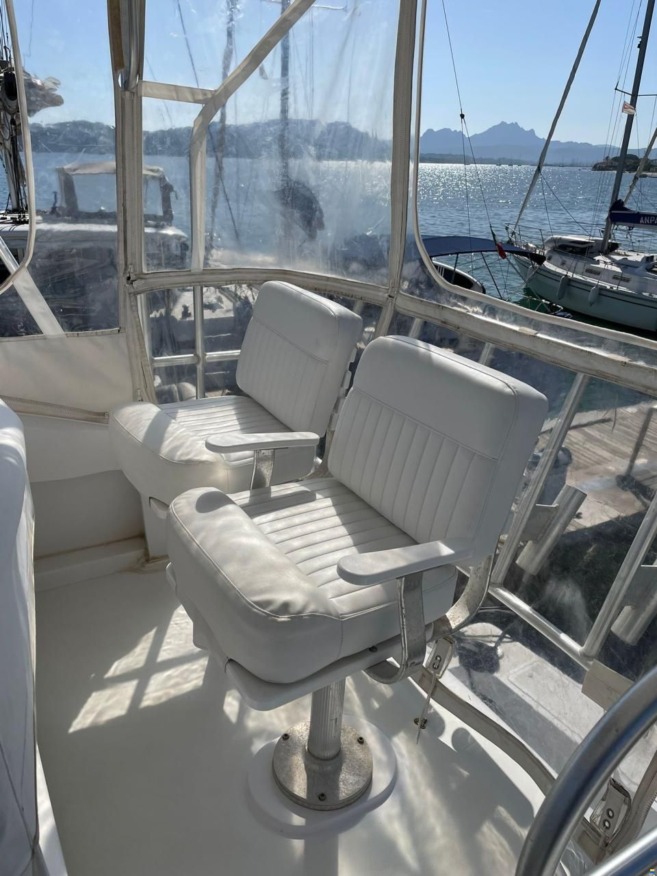 Luhrs 400 CONV.