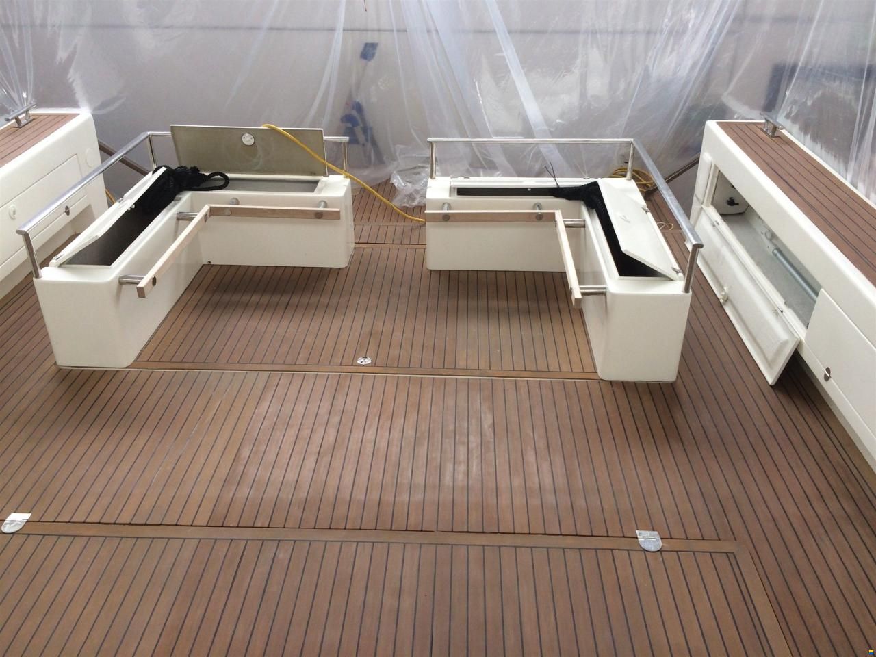 V yacht v 40
