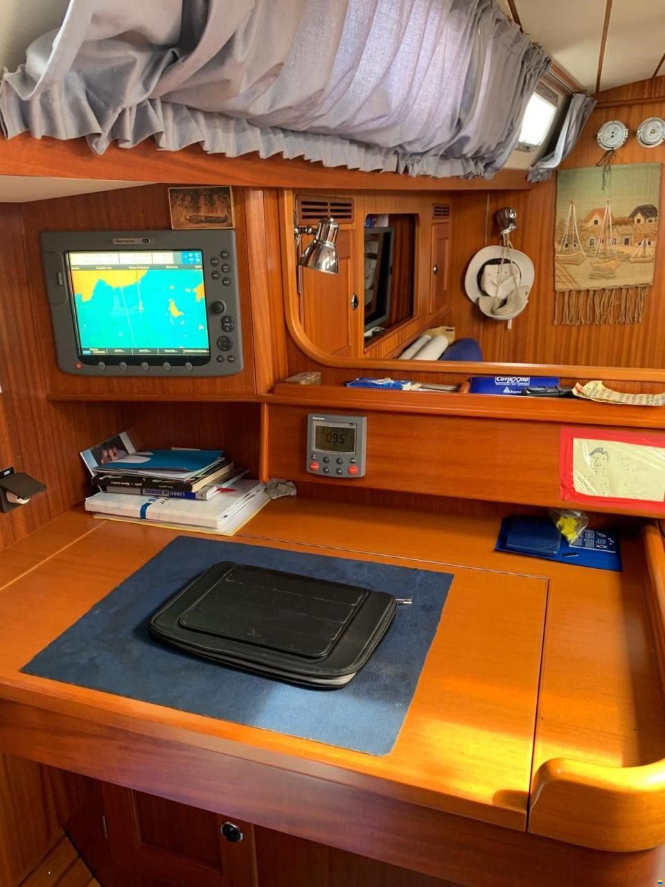 Hallberg-Rassy HR 45