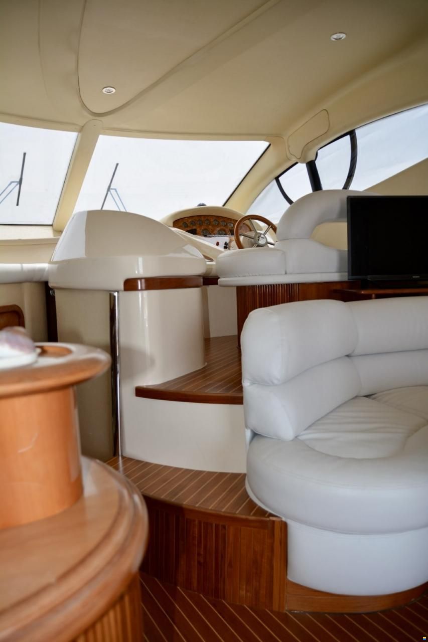 Azimut 46 Fly