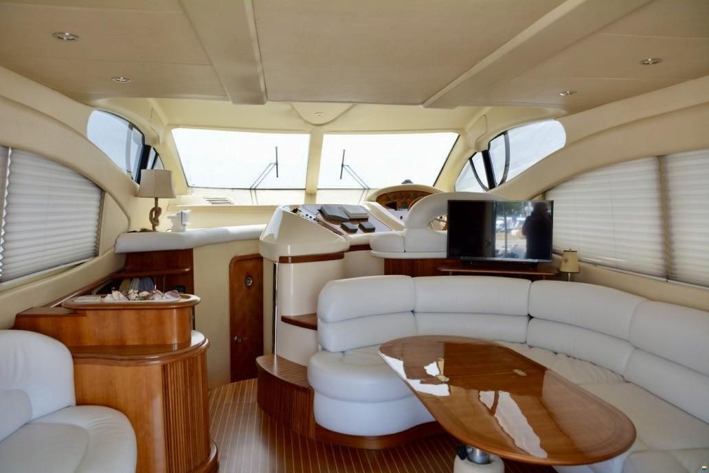 Azimut 46 Fly