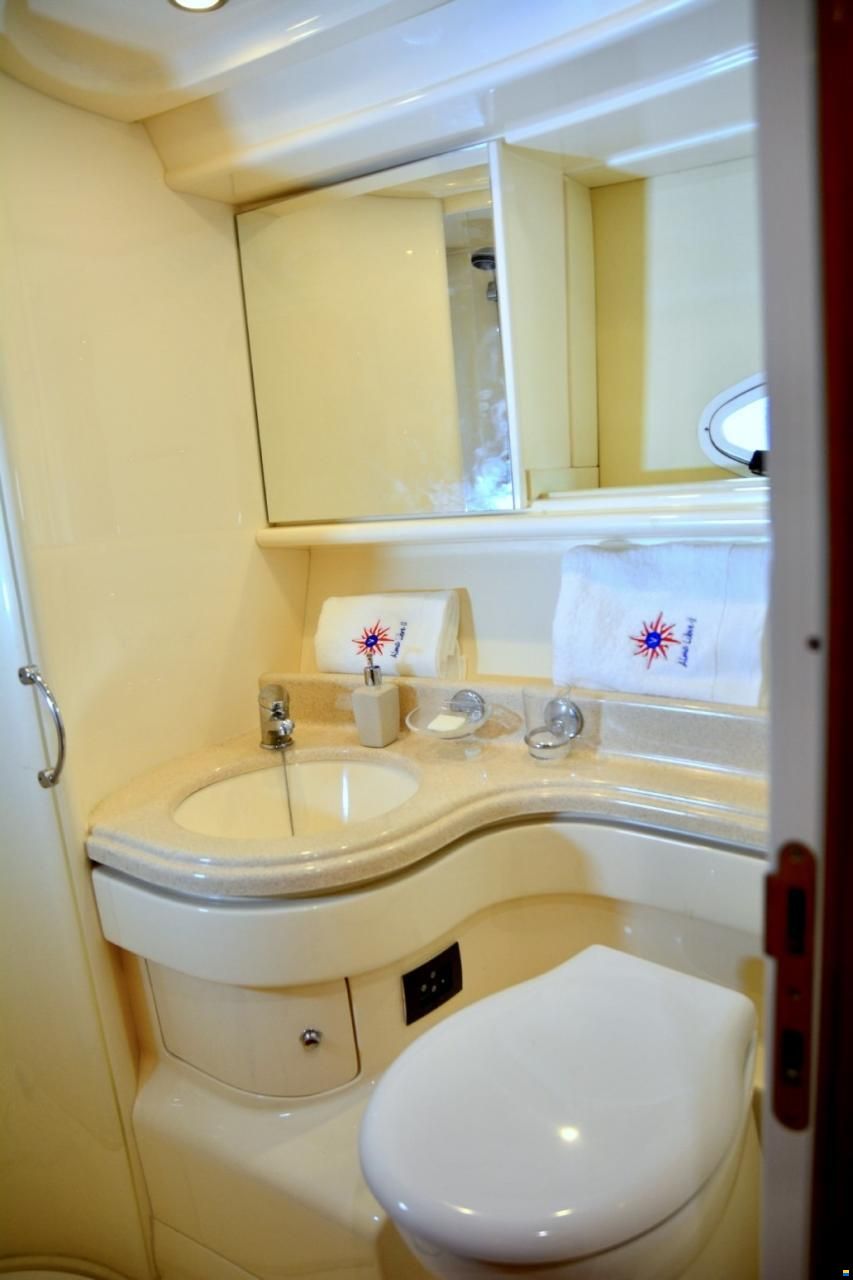 Azimut 46 Fly
