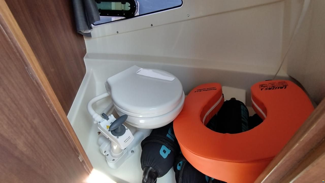 Quicksilver 755 Activ Cruiser