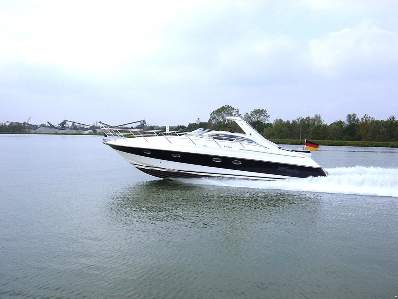 Windy 40 Bora