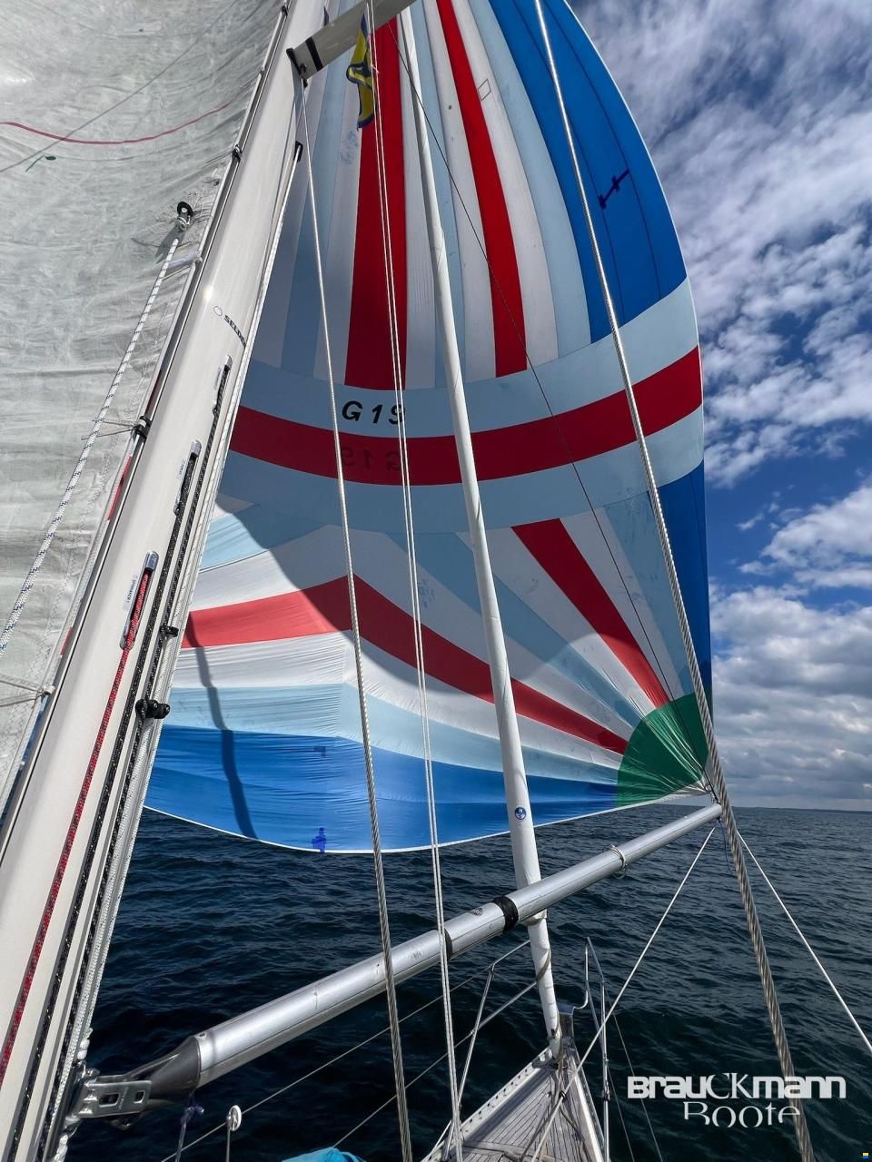 Helmsman 1200