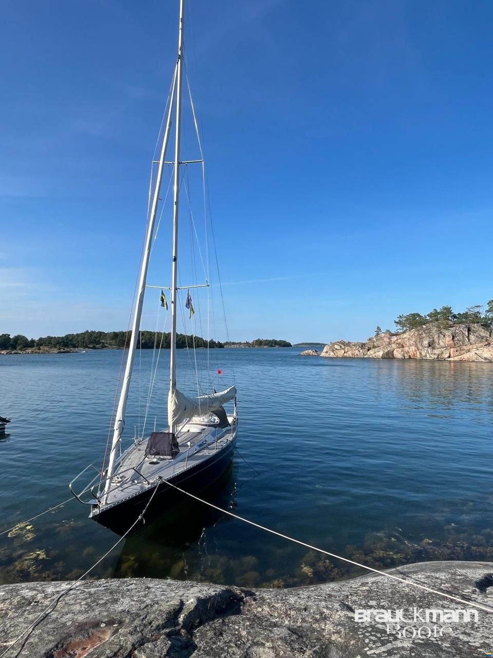 Helmsman 1200