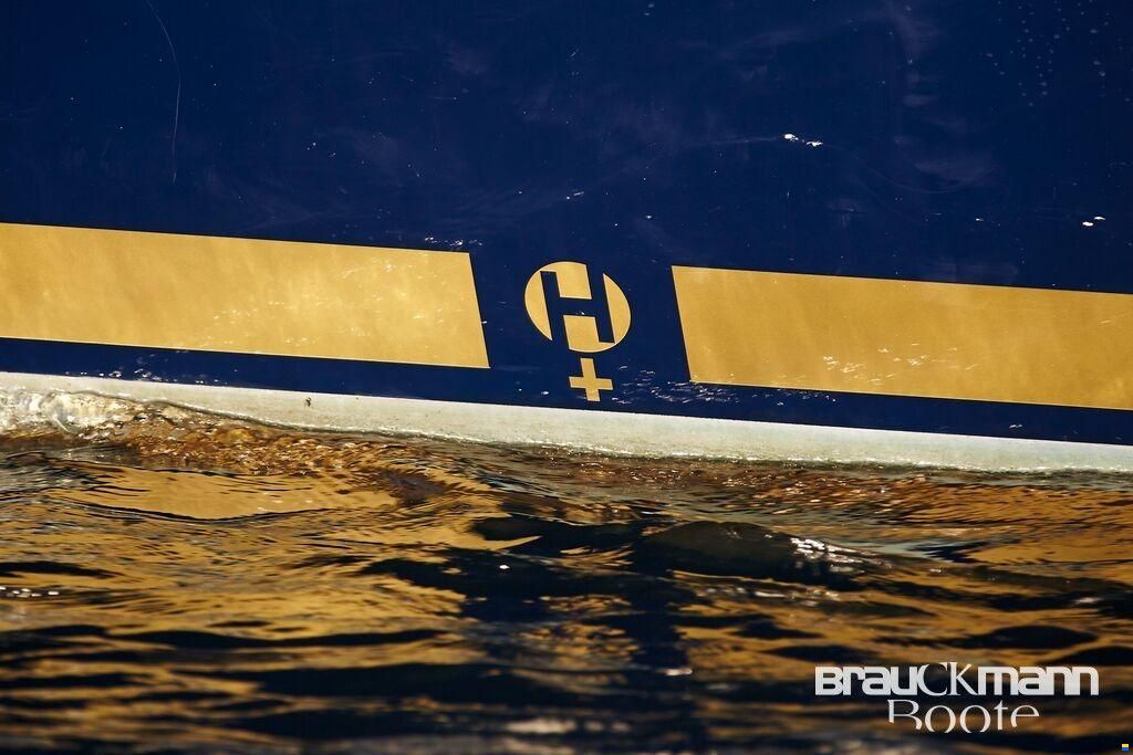 Helmsman 1200