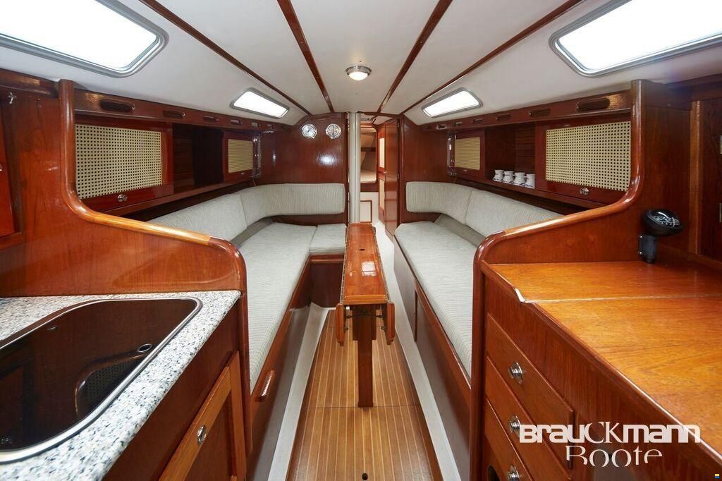 Helmsman 1200