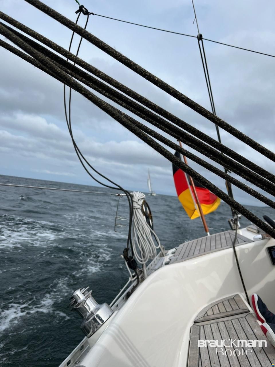 Helmsman 1200