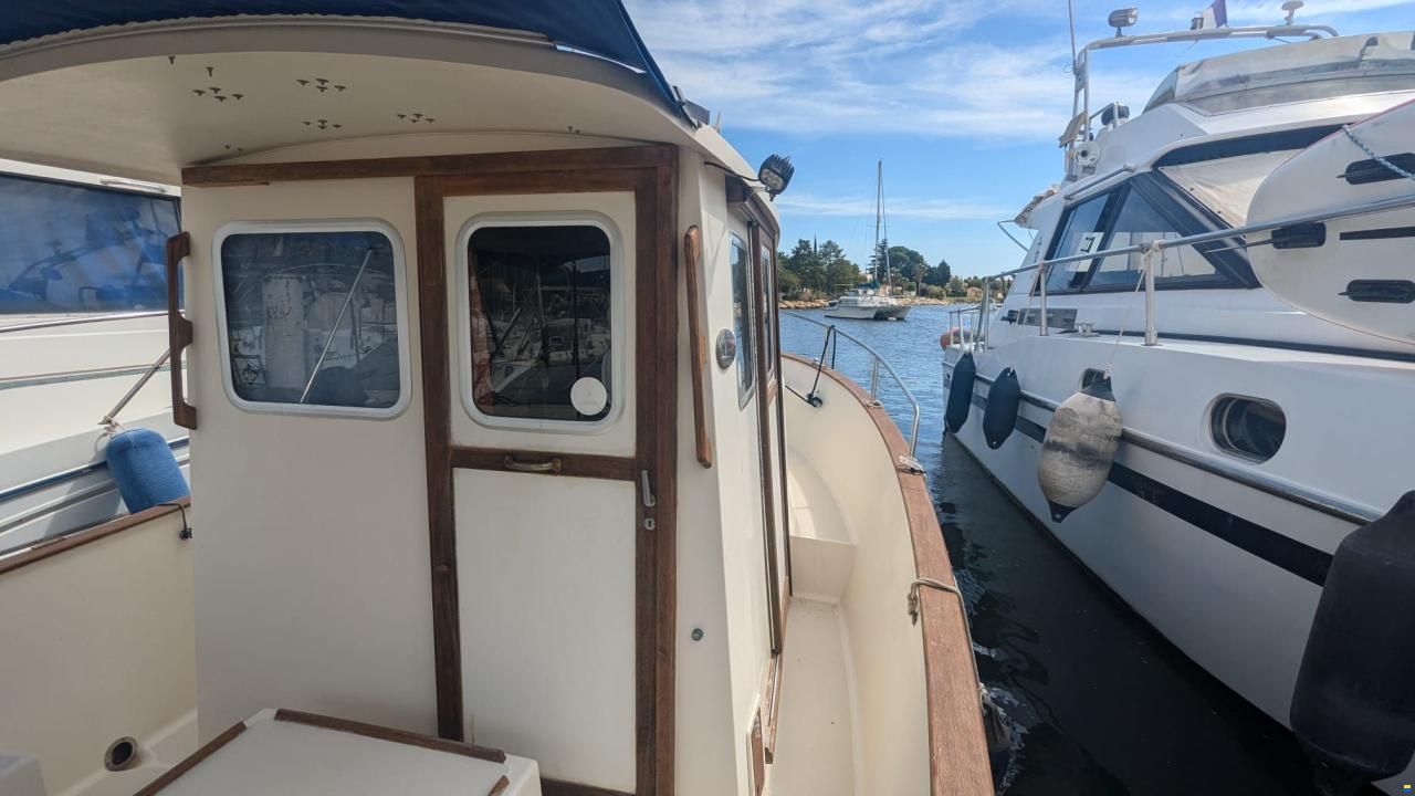 Rh&eacute;a 750