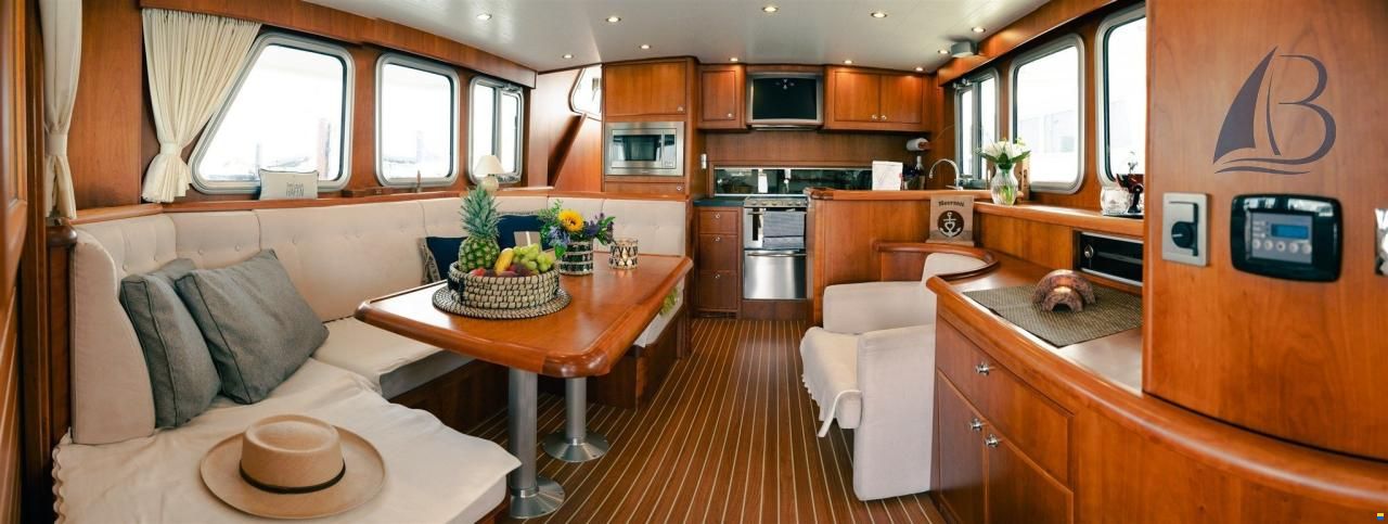 Privateer Trawler 50