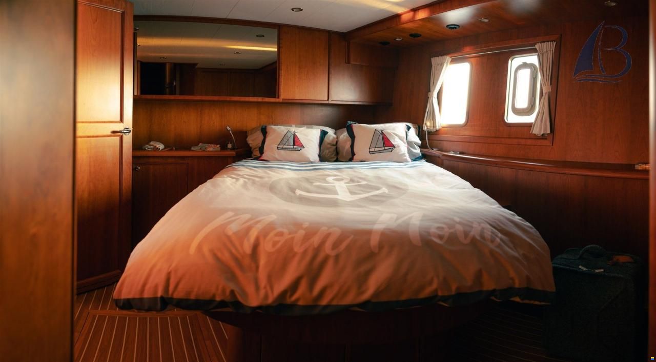 Privateer Trawler 50