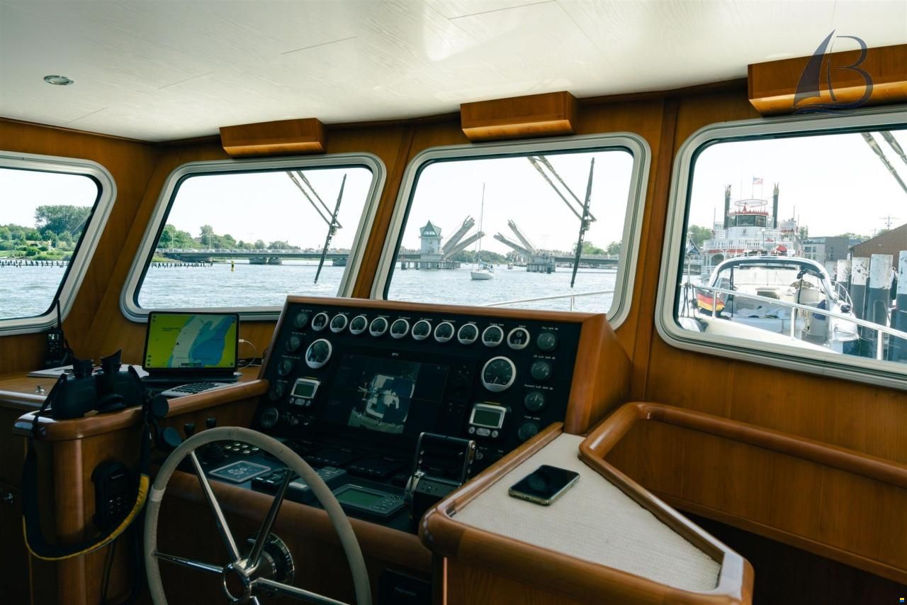 Privateer Trawler 50