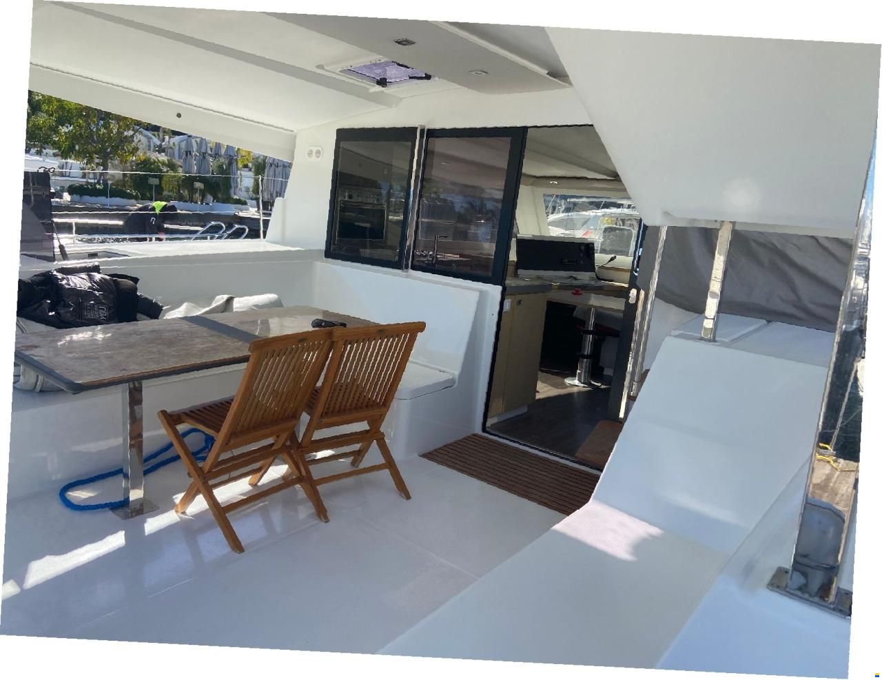 Fountaine Pajot Lucia 40