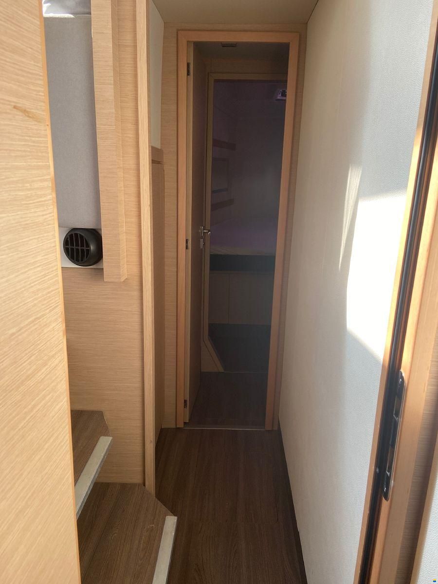 Fountaine Pajot Lucia 40